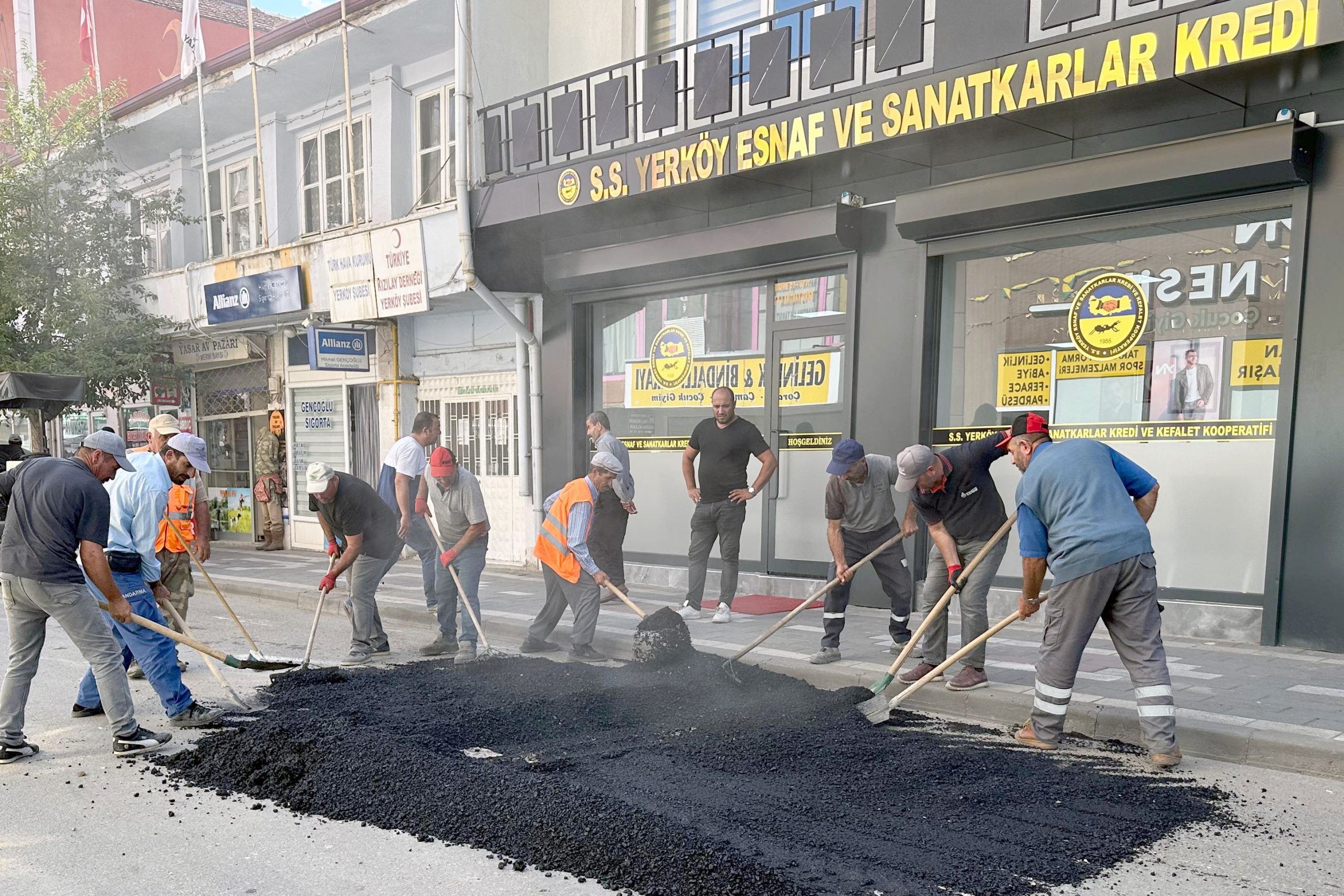 Yerköy’de Asfaltlama Çalışmaları Hızla Devam Ediyor