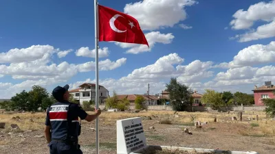 Yozgat İl Jandarma Komutanlığı Ekipleri, Boğazlıyan İlçesinde Şehit Kabristanlarının Temizliği
