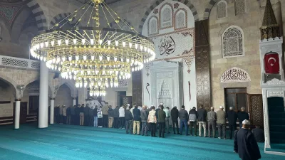 Cami Cemaatinin Katıldığı Sabah Namazı Buluşması, Zikir ve Dua ile