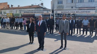 Boğazlıyan’da Eğitim Yılının Başlangıcı Cumhuriyet Meydanı’nda Kutlandı: Çelenk Sunma Töreni,