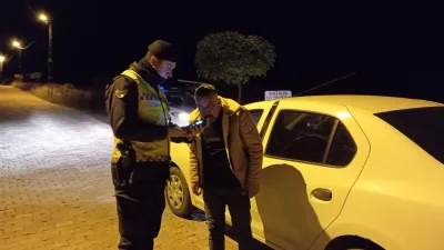 Yozgat Jandarması’ndan Alkol Denetimi: Sürücüler Uyarıldı, Trafik Güvenliği Artırıldı!