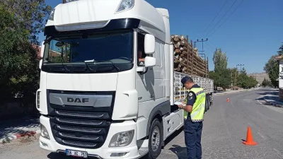 Yozgat Valiliği'nden Aşırı Tonajlı Araçlara Yasa Dışı Geçiş Uyarısı: Trafik
