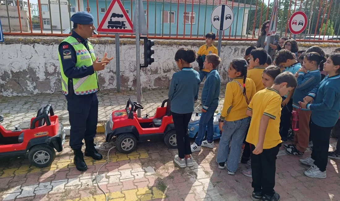 Trafik Kurallarını Öğrenen 237