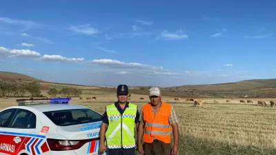 Yozgat İl Jandarma Komutanlığı, Hayvan Çobanlarına Güvenlik Eğitimi Vererek "Reflektif