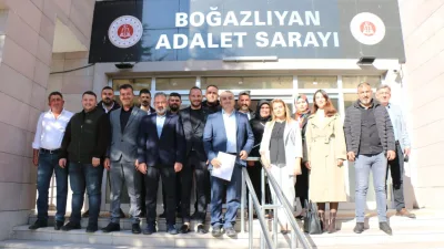 AK Parti Boğazlıyan İlçe Başkanı Hacı Yıldırım, mazbatasını alarak görevine