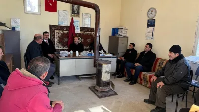 Boğazlıyan Kaymakamı Aydın Yanık, Dereçepni Köyü Muhtarı ve köylülerle görüşerek,