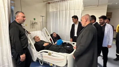 Başkan Coşar, Boğazlıyan Devlet Hastanesi’ne yaptığı ziyaretle tedavi gören hemşehrilerine