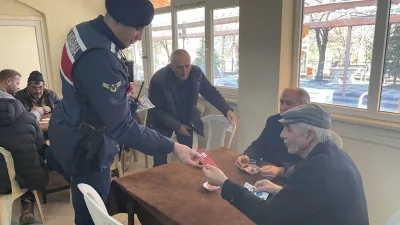 Yozgat İl Jandarma Komutanlığı, Boğazlıyan ilçesinde "Emeğiniz Çalınmasın" sloganıyla açıkta