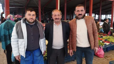 Köylüoğlu ailesi, yılların tecrübesiyle Boğazlıyan halkına taze sebze ve meyve