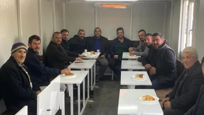 Yenipazar Belediye Başkanı Mustafa Özer, yeni taziye araçlarını ve yenilenen