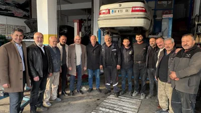 Boğazlıyan Belediye Başkanı Gökhan Coşar, sanayi sitesindeki esnafla bir araya