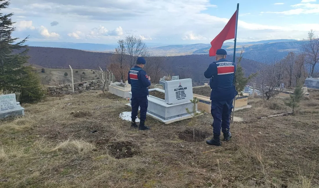 Şehadet yıldönümü vesilesiyle Çekerek İlçe Jandarma Komutanlığı personeli, Şehit Ulaştırma