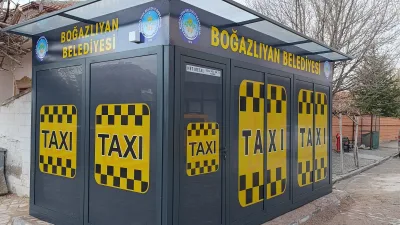 Boğazlıyan Belediye Başkanı Gökhan Coşar, ilçedeki taksi duraklarını modernize ederek,
