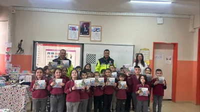 Yozgat İl Jandarma Komutanlığı Trafik Jandarması, Boğazlıyan ilçesinde öğrencilere trafik