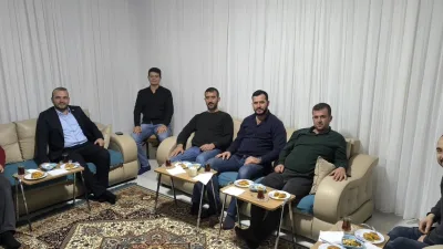 Yenipazar Belediye Başkanı Mustafa Özer, Yaraş Mahallesi sakinlerinden Ergül Eroğlu’nun