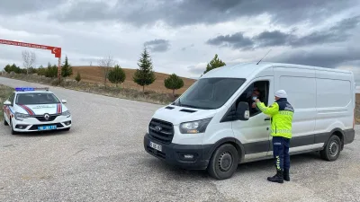 Yozgat İl Jandarma Komutanlığı, Boğazlıyan İl Yolu’nda gerçekleştirdiği emniyet kemeri