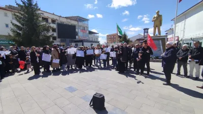 Boğazlıyan Gönüllüleri Platformu öncülüğünde düzenlenen yürüyüşte, siyasi parti temsilcileri ve