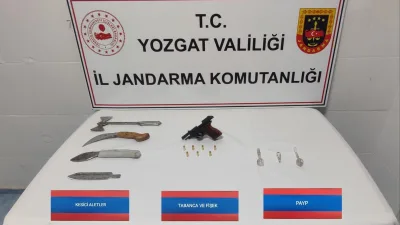 Yozgat’ın Yerköy ilçesinde jandarma ekiplerinin düzenlediği operasyonda, uyuşturucu madde ve