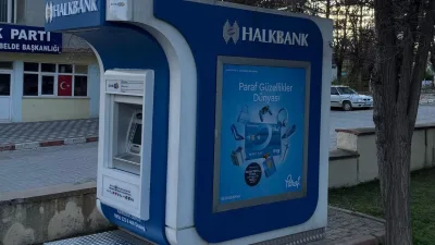  Uzunlu Kasabası, Belediye Başkanı Mustafa Uçar’ın öncülüğünde, tüm banka