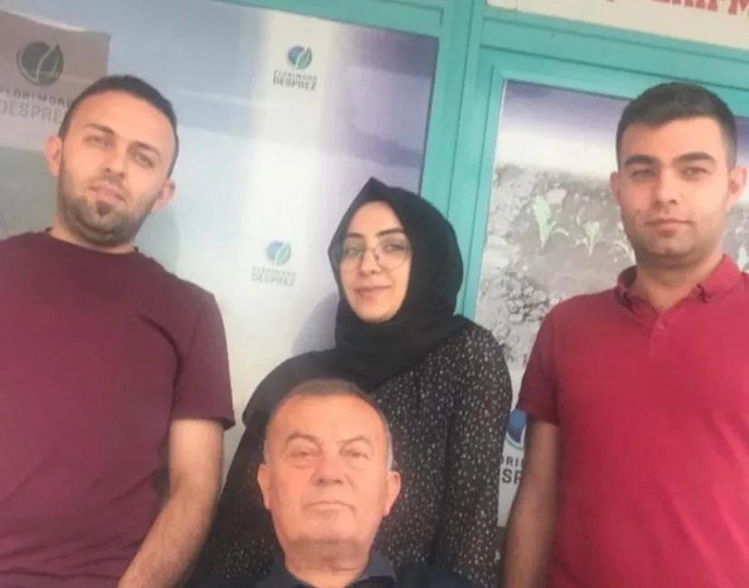 Aile büyüğü Ahmet Deniz’in vefatının ardından Deniz Ailesi, acı günlerinde