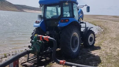 Uzunlu Beldesi'nde yasa dışı sulama yapan şahıslar, jandarma denetimiyle suçüstü