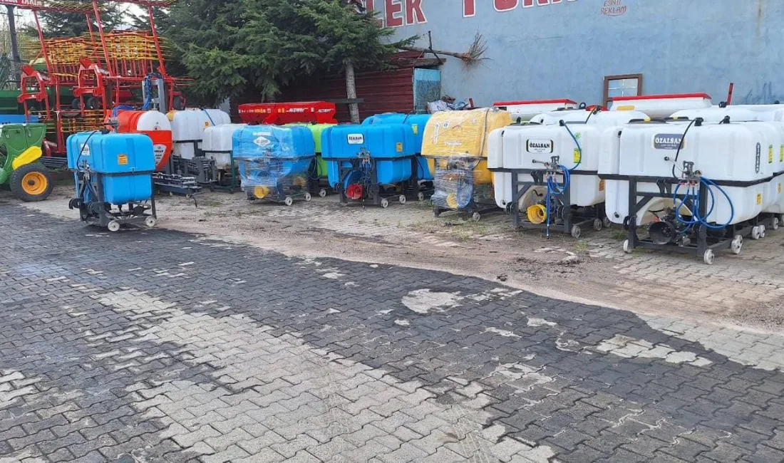 Yozgat’ın Sarıkaya ilçesinde bir firma sahibi, karayoluna kullanılmış motor yağı