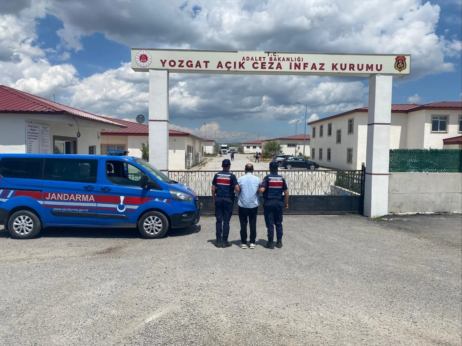 Yozgat’ın Sorgun ilçesinde, hakkında 3 yıl kesinleşmiş hapis cezası bulunan