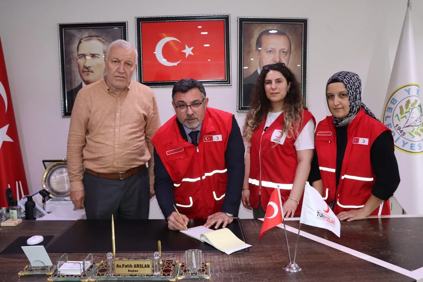 Yerköy Belediye Başkanı Fatih Arslan, Türk Kızılay’ın vekâletle kurban kesim