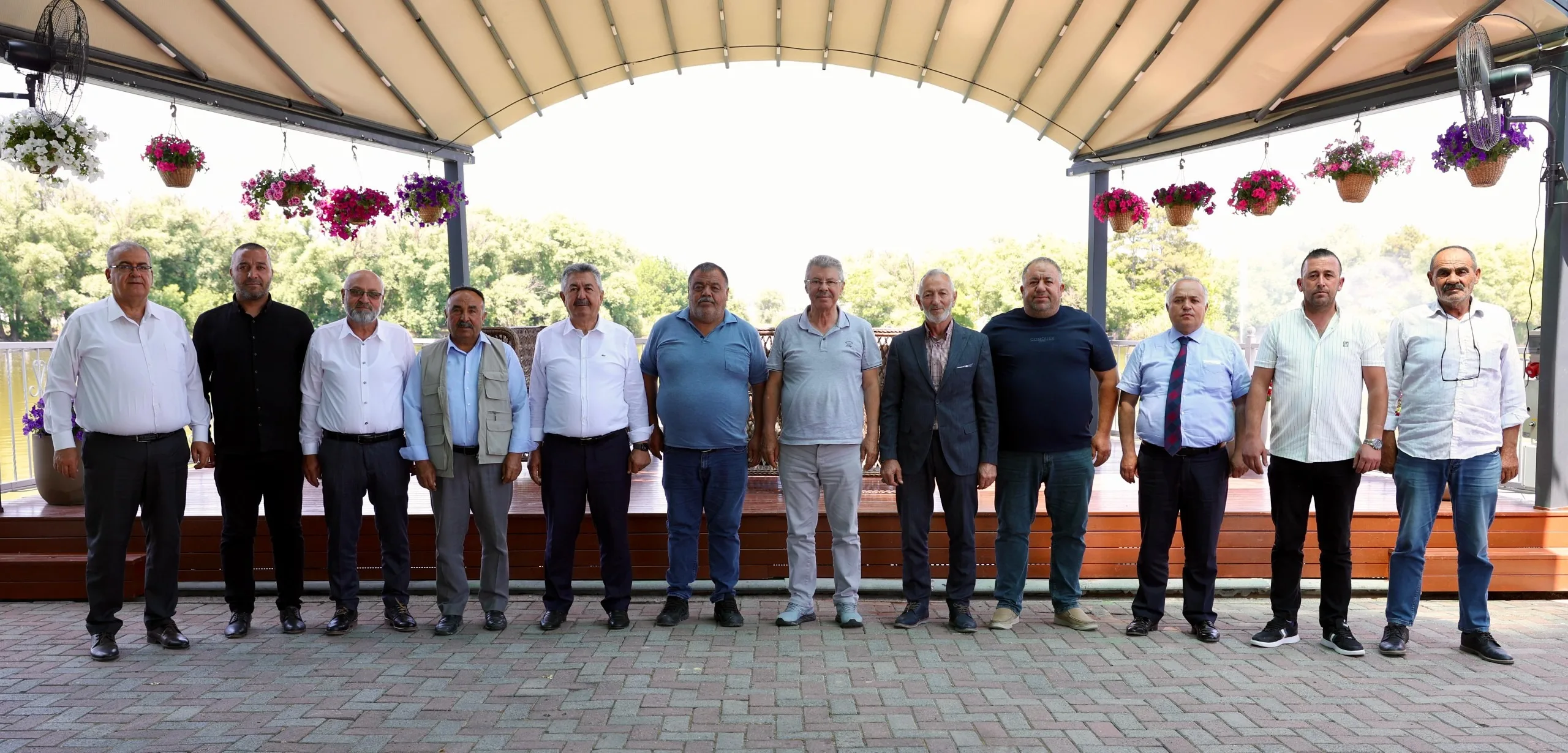 Boğazlıyan Motorlu Yük Taşıma Kooperatifi heyeti, Kayseri Şeker yöneticilerine genel