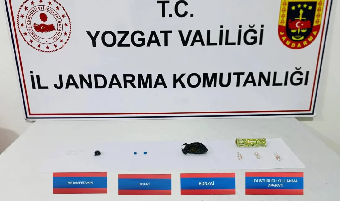 Yozgat’ta jandarma ekiplerinin düzenlediği operasyonda, yaya olarak ilerleyen bir şüphelinin