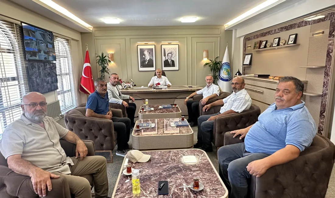 Boğazlıyan Belediye Başkanı Gökhan Coşar, Karayolu Yük Taşıma Kooperatifi yönetimini