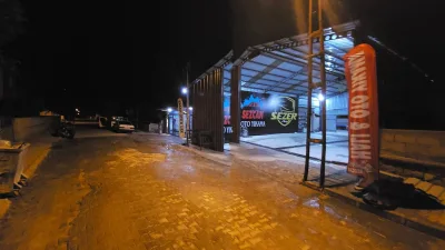 Sezer Auto ailesi, yeni açılan Sezcan Halı ve Oto Yıkama