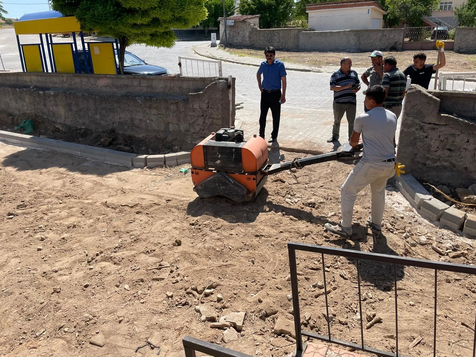 Sırçalı Kasabası’nda çocuk oyun parklarının bakımı ve düzenlemesi ile Sağlık