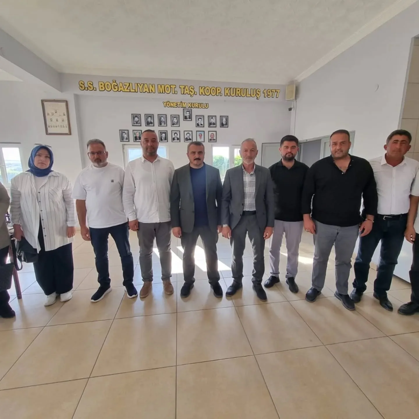Boğazlıyan AK Parti İlçe Başkanı Hacı Yıldırım ve yönetimi, ilçedeki