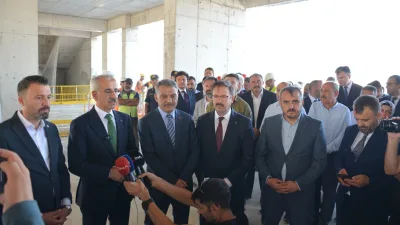 Ulaştırma ve Altyapı Bakanı Abdulkadir Uraloğlu, Yozgat Havalimanı inşaatını ziyaret