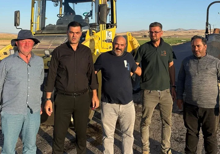 Boğazlıyan’a bağlı Oğulcuk Köyü’nde başlatılan yol yapım çalışmaları devam ederken,