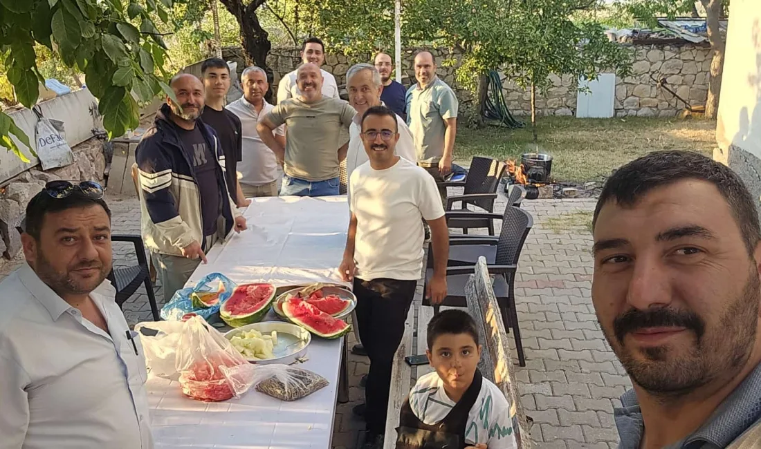 Alaattin Atik’in ev sahipliğinde gerçekleşen sabah namazı sonrası buluşma, farklı