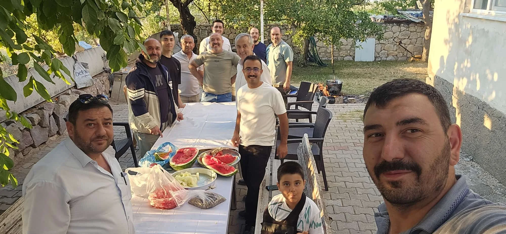 Alaattin Atik’in ev sahipliğinde gerçekleşen sabah namazı sonrası buluşma, farklı