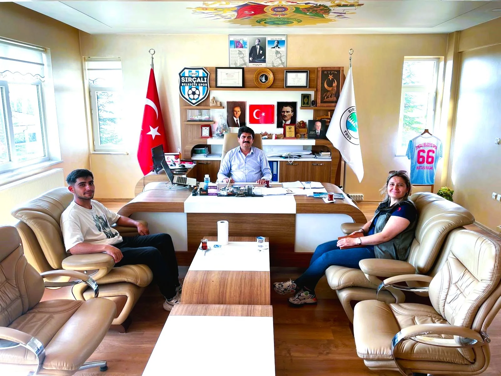 Çayıralan Orman İşletme Şefi Ayfer Taşeli, Sırçalı Belediye Başkanı Mustafa