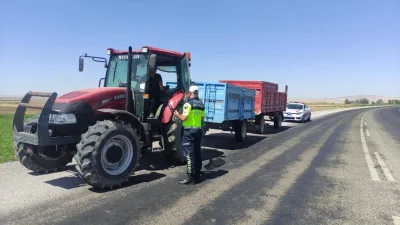 Boğazlıyan İlçe Jandarma Komutanlığı, tarım sezonunda traktör sürücülerine yönelik güvenlik