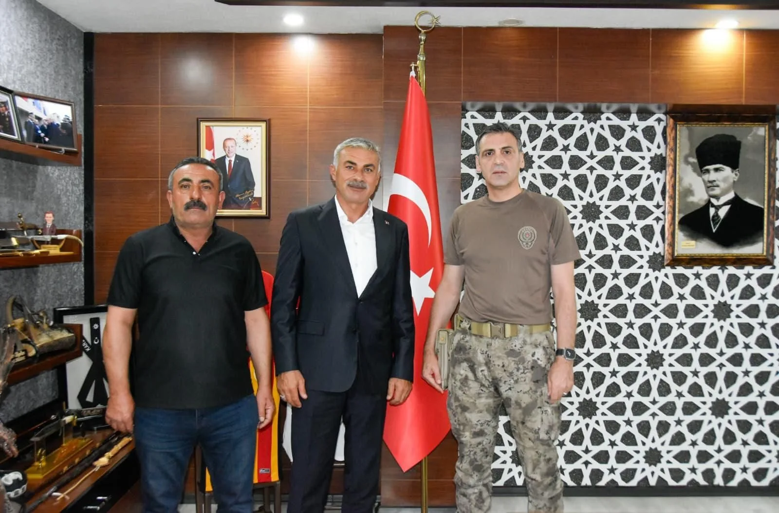 Ovakent Belediye Başkanı Tuncay Erdoğan ve Meclis Üyesi Kasım Ersoy,