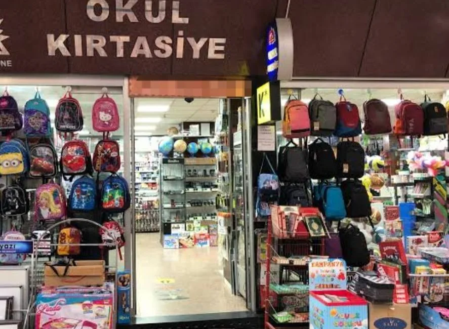 Boğazlıyan AK Parti Kadın Kolları, ihtiyaç sahibi çocuklar için kırtasiye