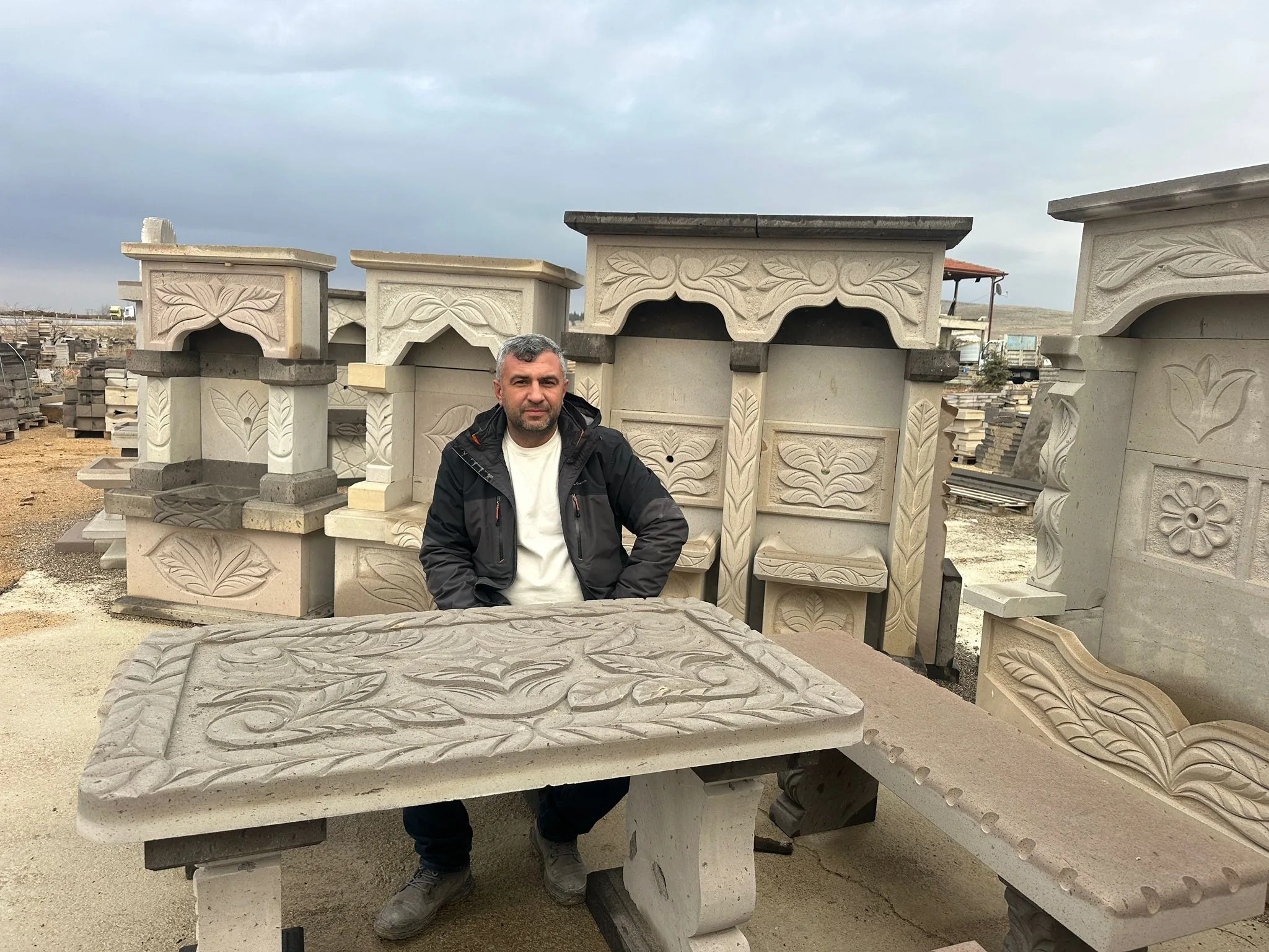 Boğazlıyan’da uzun yıllardır mezar taşı ve doğaltaş hizmeti sunan Laloğlu