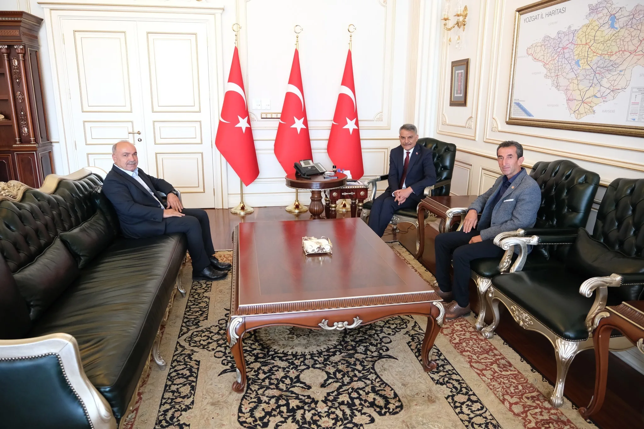 Uzunlu Belde Belediye Başkanı Mustafa Uçar, Yozgat Valisi Mehmet Ali