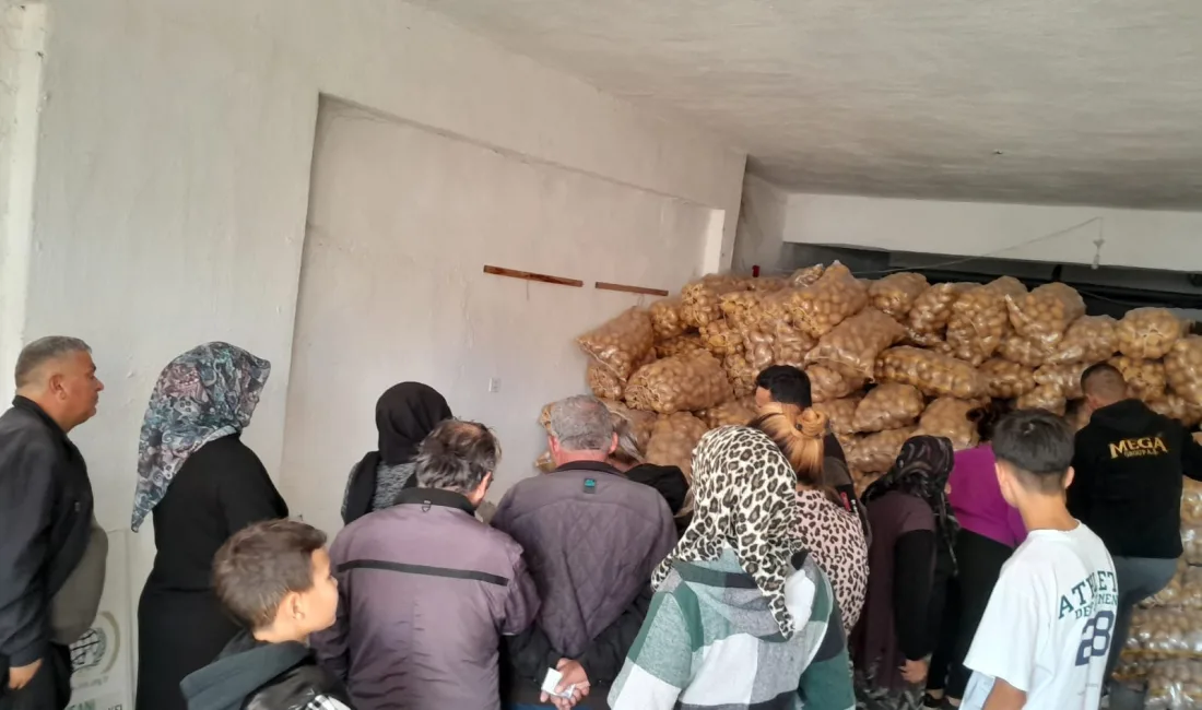 İHH Yozgat Şubesi, hayırseverlerin desteğiyle hazırlanan kışlık gıda paketlerini ihtiyaç