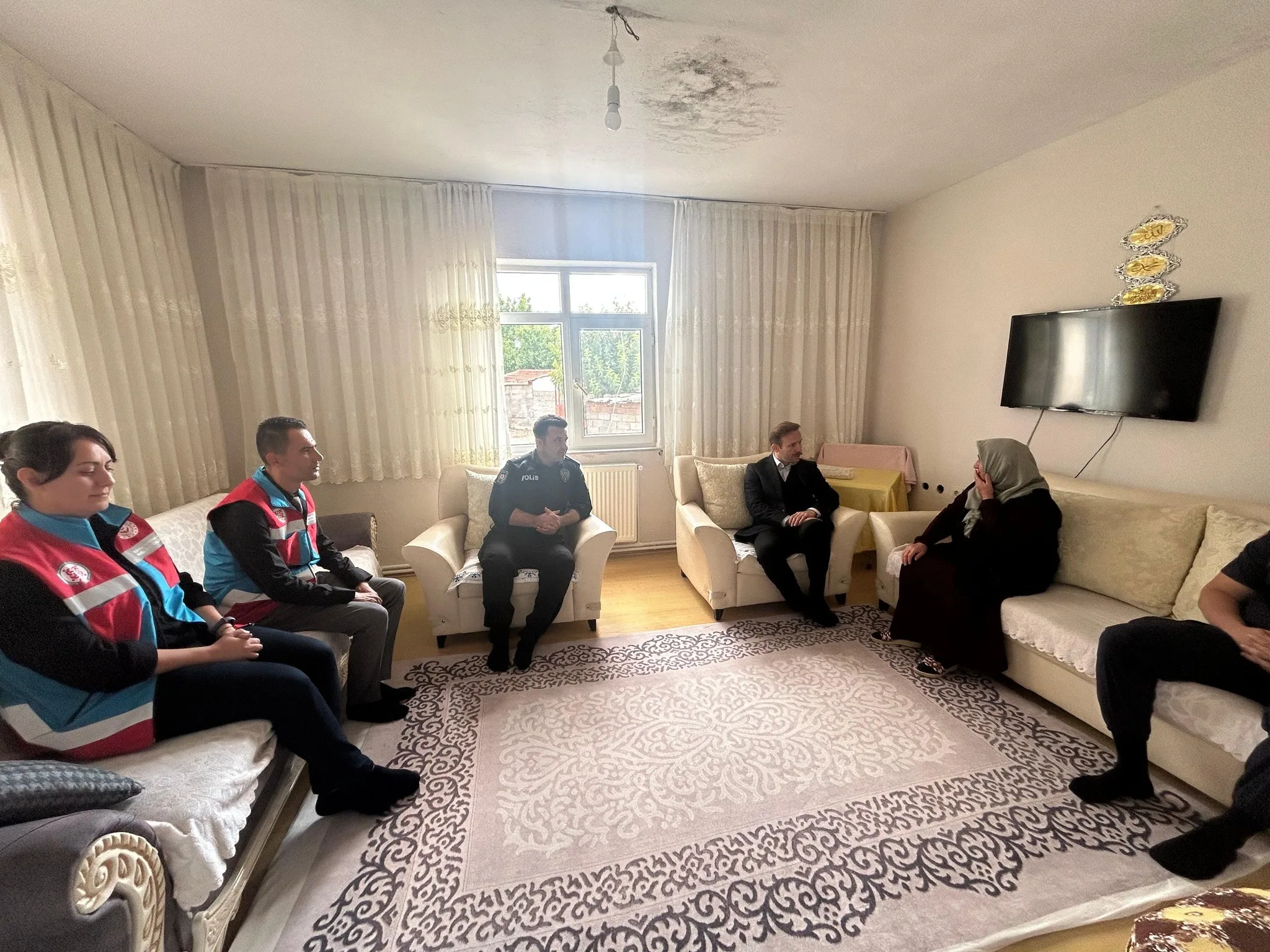 Boğazlıyan Kaymakamı Aydın Yanık, 1 Ekim Dünya Yaşlılar Günü dolayısıyla