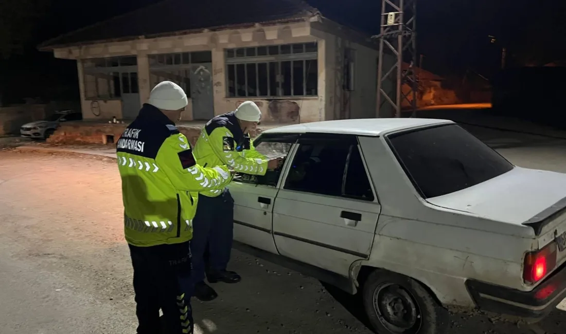 Yozgat genelinde yapılan jandarma trafik uygulamalarında alkollü, belgesiz ve muayenesiz