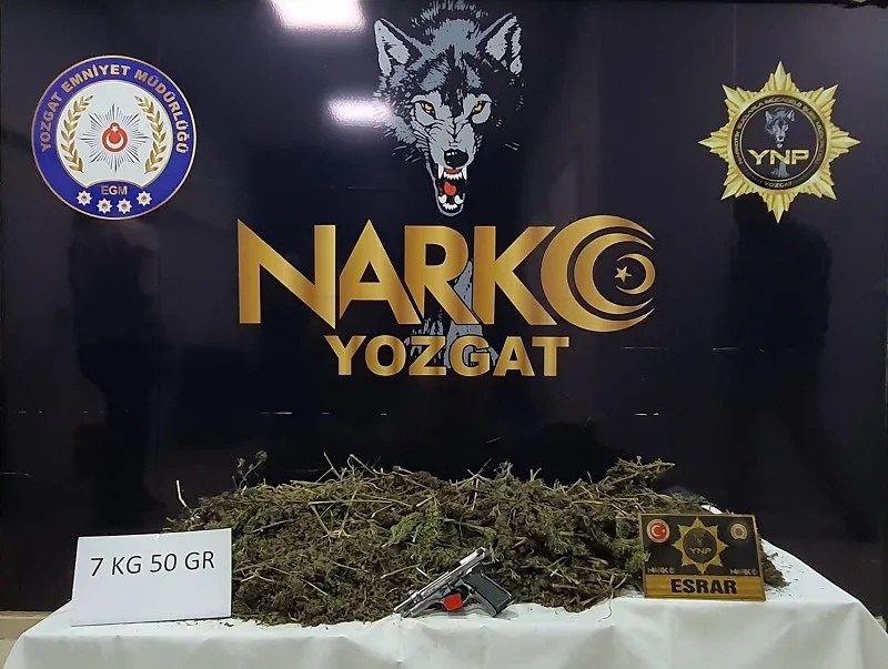 Yozgat’ta A.Ş.’nin evine düzenlenen operasyonda 7 kilo 50 gram esrar