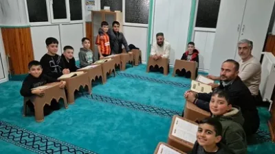 İmam Hatip Ferhat Ceylan, “Kur’an bilmeyen çocuk kalmasın” anlayışıyla çocuklarla