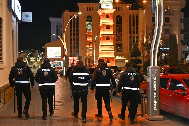 Yozgat’ta oluşturulan Güvenli Müdahale Timi, şehir genelinde düzenli devriye faaliyetleriyle